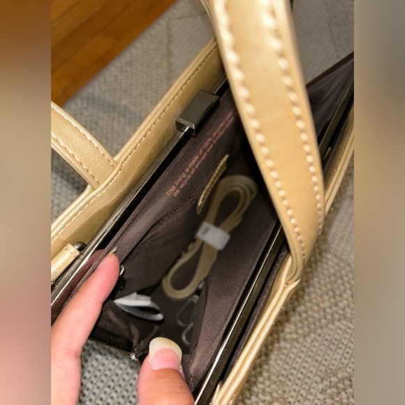 Matt and Nat - Noemi Vegan Satchel Purse - Picture 10 of 11